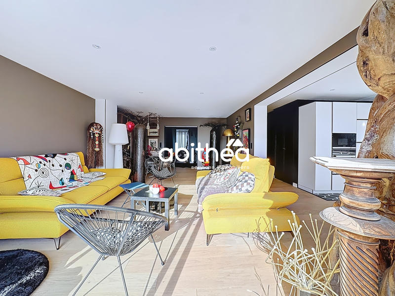 Appartement - 109 m² - 4 pièces