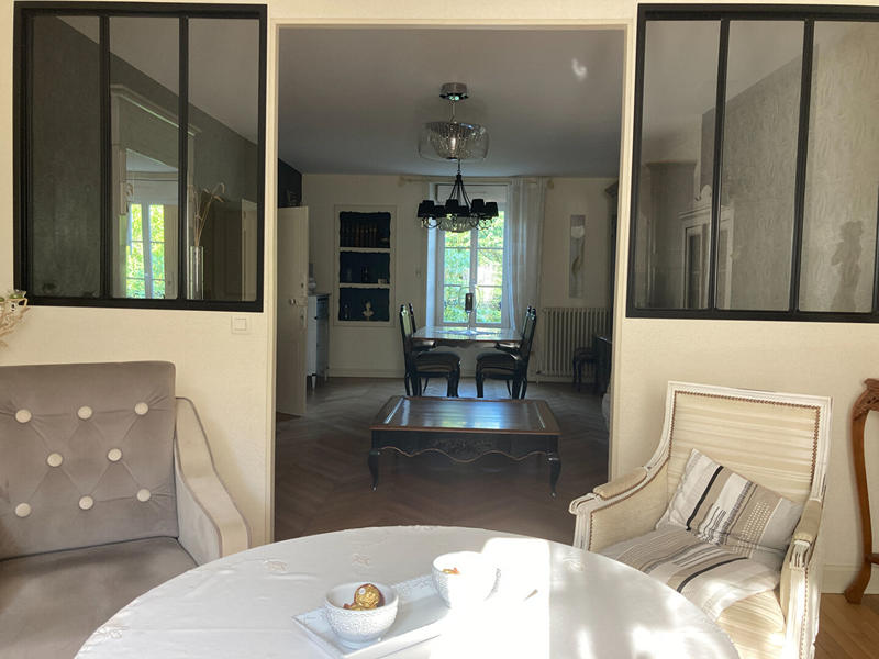 Maison - 198 m² - 8 pièces