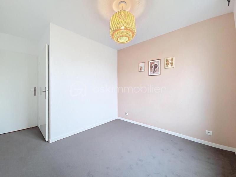 Maison - 86 m² - 5 pièces