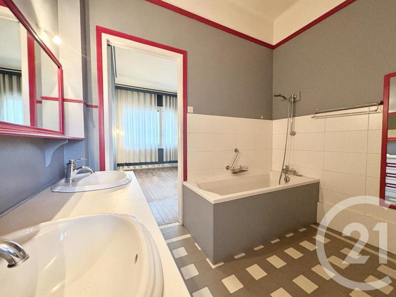 Appartement - 114 m² - 4 pièces