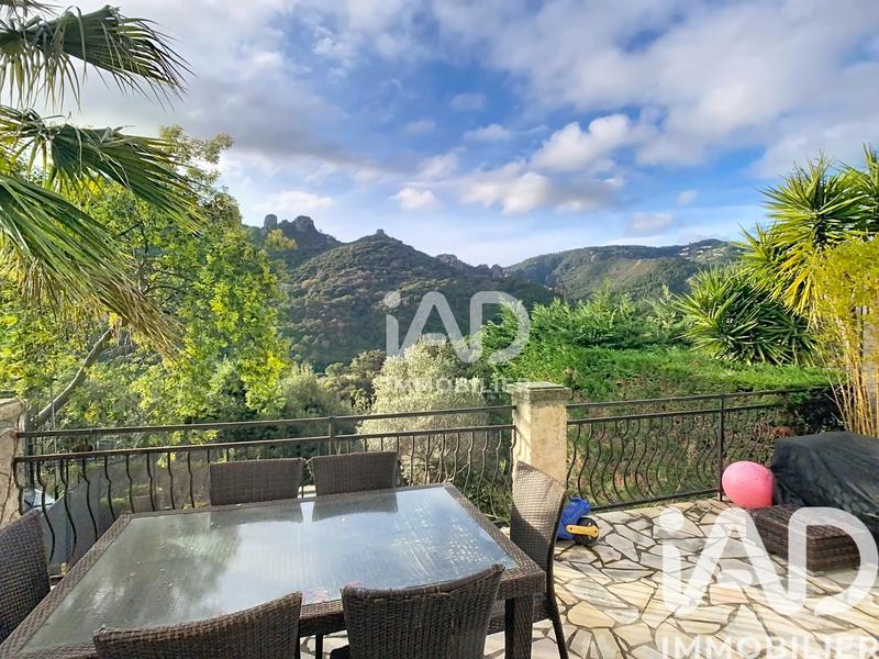 Maison - 101 m² - 4 pièces