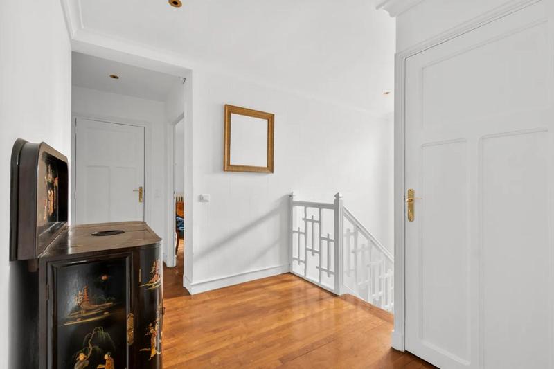 Corps de ferme - 237 m² - 9 pièces