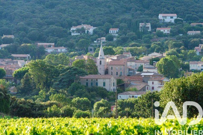 Terrain - 84 715 m²