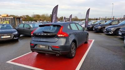 Volvo V40 Business d2 adblue 120 ch geartronic 6