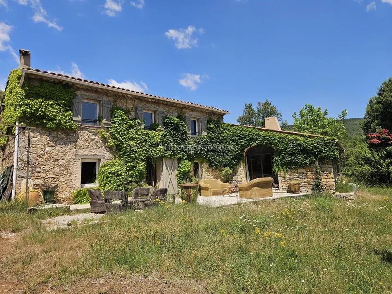 Maison - 166 m² - 7 pièces