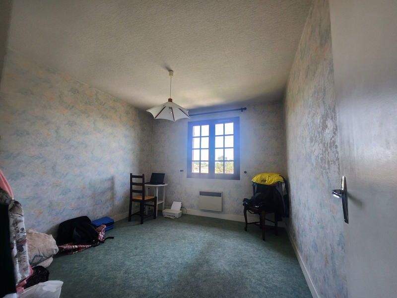 Maison - 90 m² - 5 pièces