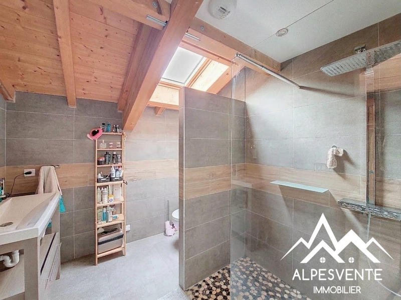 Maison - 97 m² - 4 pièces