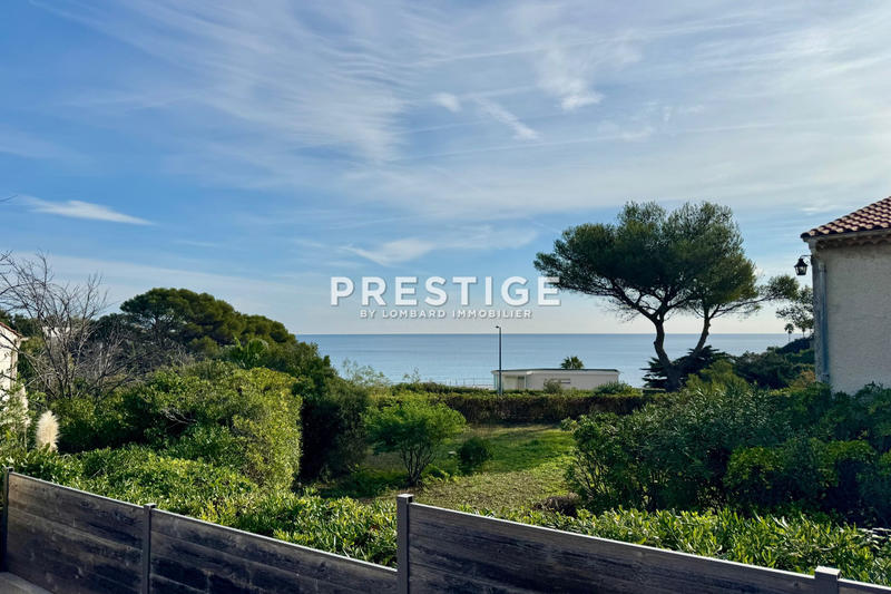 Maison - 255 m² - 8 pièces