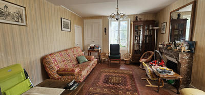 Maison - 210 m² - 9 pièces