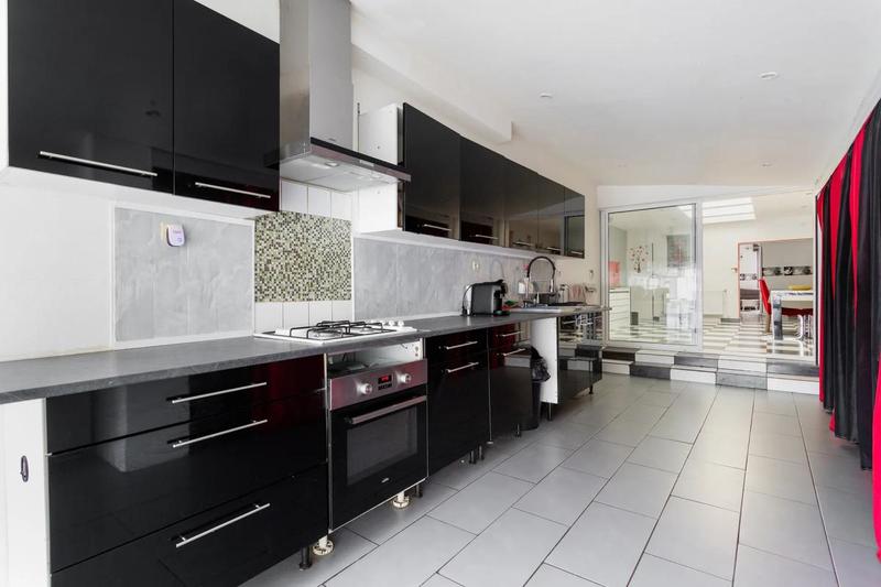 Maison - 125 m² - 4 pièces