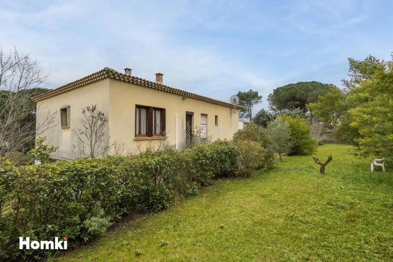 Maison - 185 m² - 8 pièces