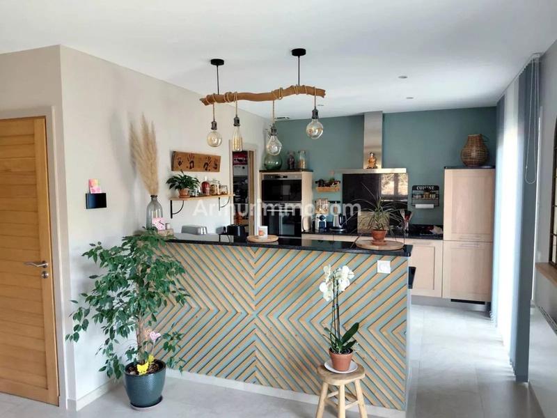 Maison - 140 m² - 5 pièces