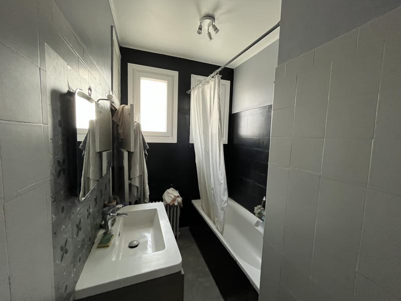 Maison - 140 m² - 8 pièces