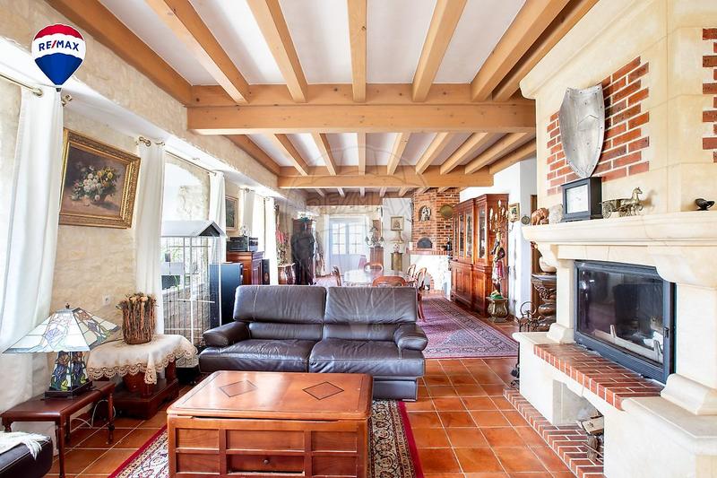 Maison - 306 m² - 6 pièces