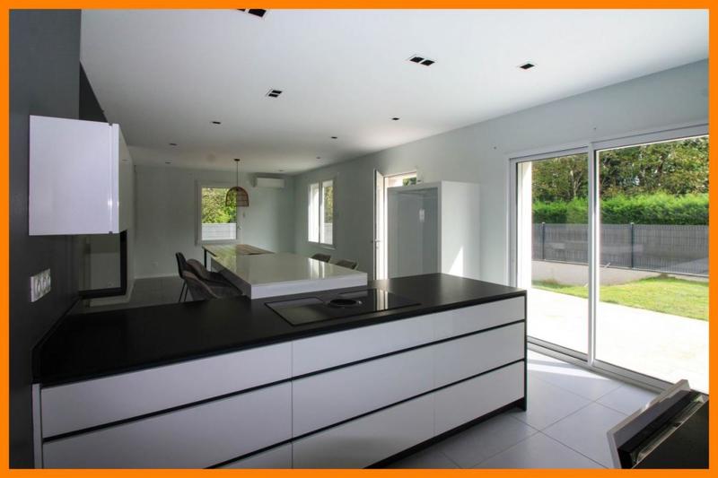 Villa - 200 m² - 5 pièces