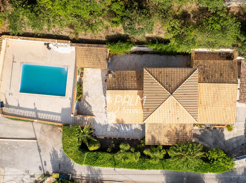 Villa - 172 m² - 7 pièces