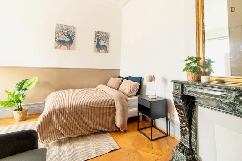 Chambre - 27 m² - 6 pièces