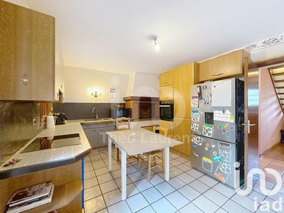 Maison - 200 m² - 7 pièces