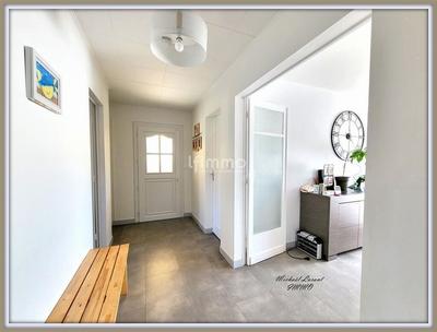 Maison - 96 m² - 4 pièces