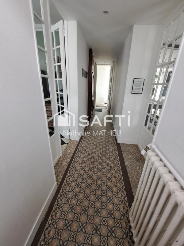 Maison - 200 m² - 7 pièces