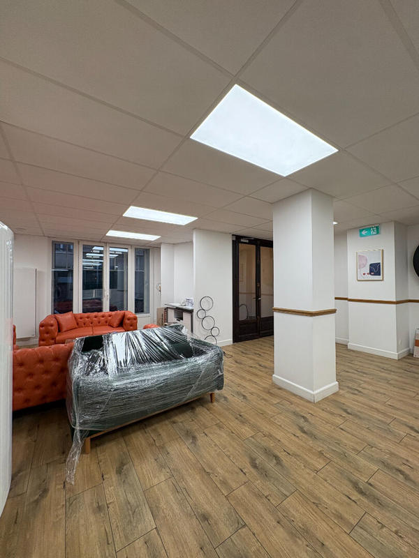 Local commercial - 330 m²