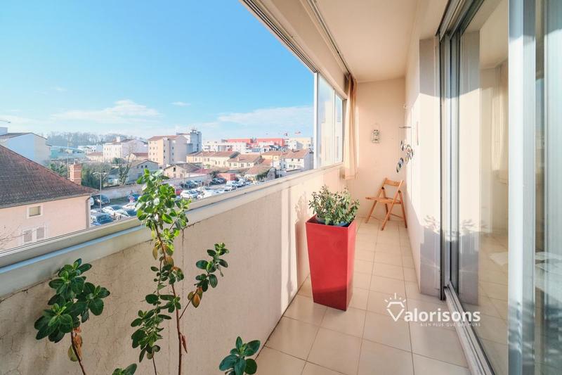 Appartement - 74 m² - 3 pièces