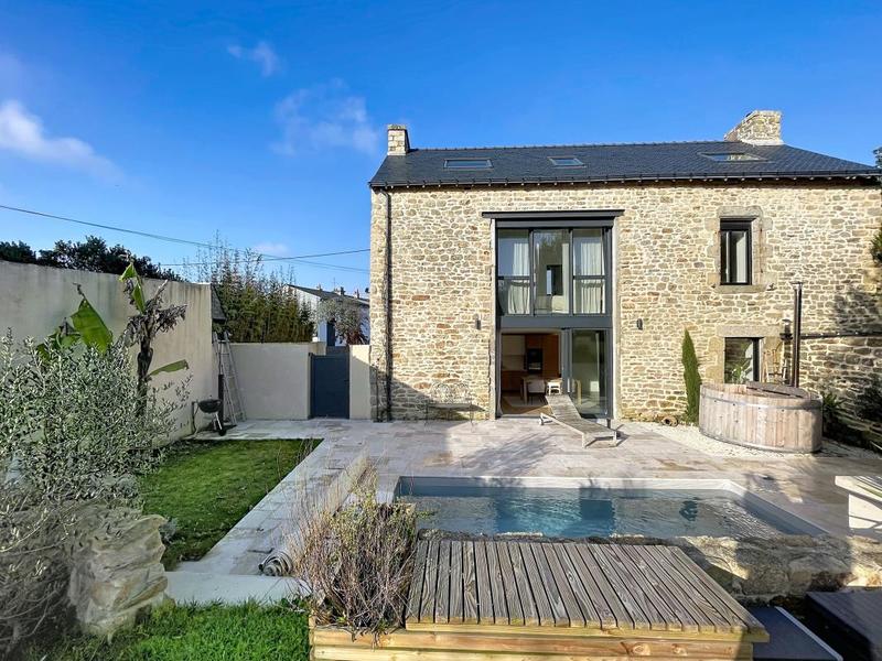 Maison - 150 m² - 5 pièces