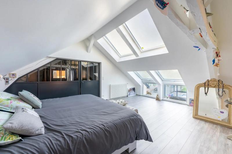 Corps de ferme - 270 m² - 9 pièces