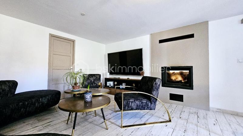 Demeure - 200 m² - 7 pièces