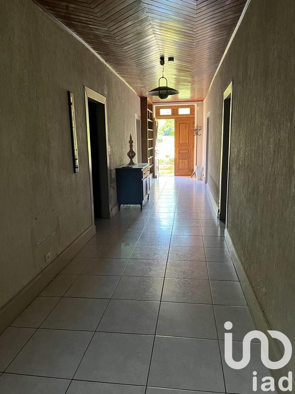 Maison - 310 m² - 11 pièces