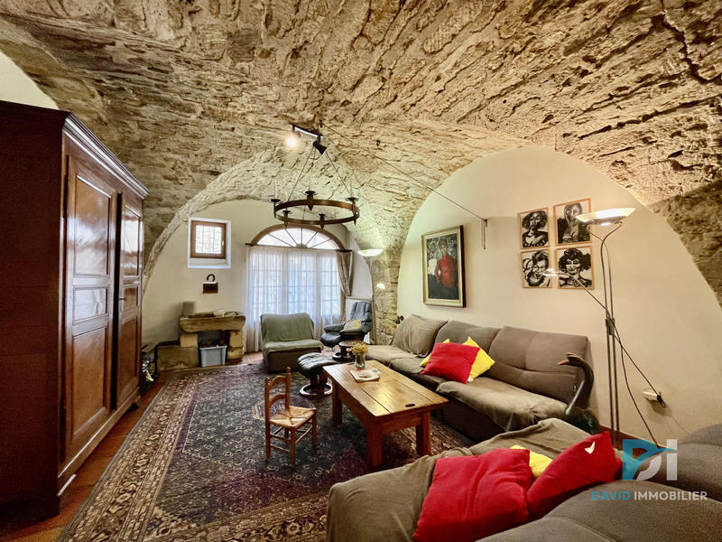 Maison - 263 m² - 8 pièces