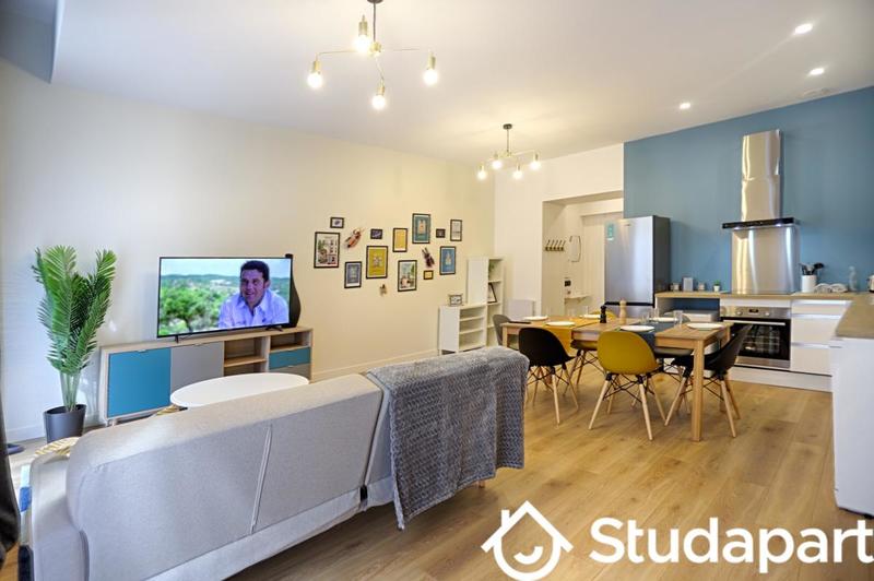 Chambre - 10 m² - 1 pièce