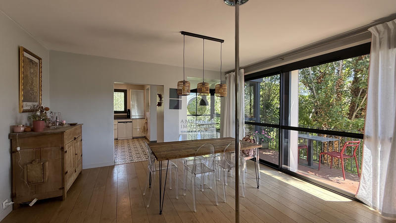 Maison - 280 m² - 10 pièces