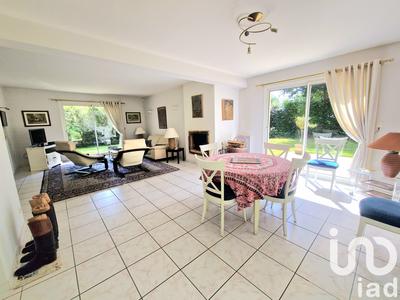 Maison - 122 m² - 5 pièces