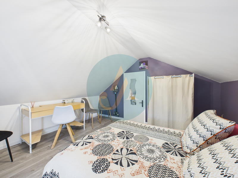 Maison - 115 m² - 6 pièces