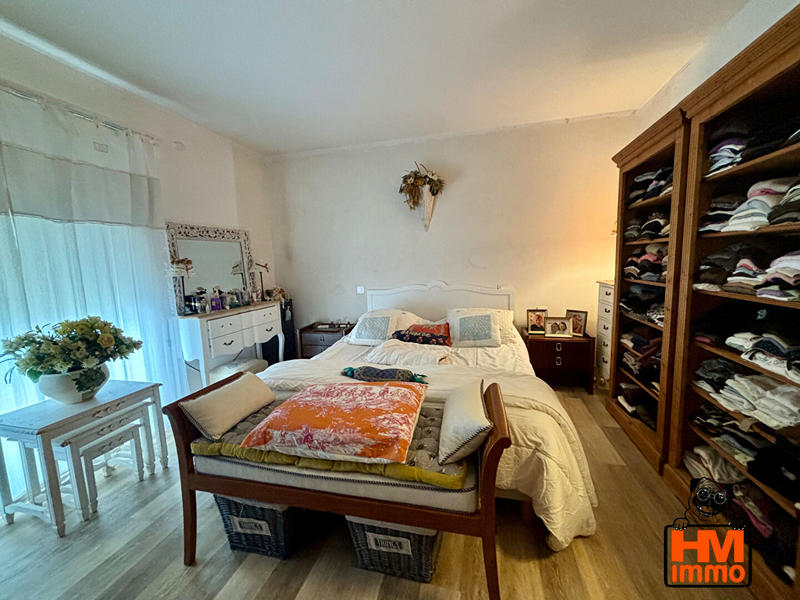 Maison - 195 m² - 9 pièces