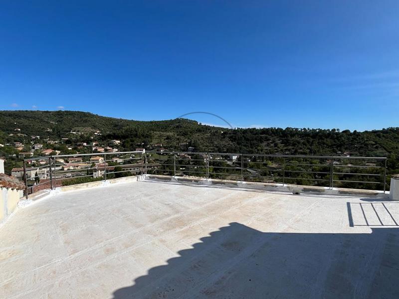 Maison de village - 90 m² - 5 pièces