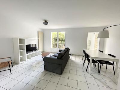 Appartement - 11 m² - 5 pièces