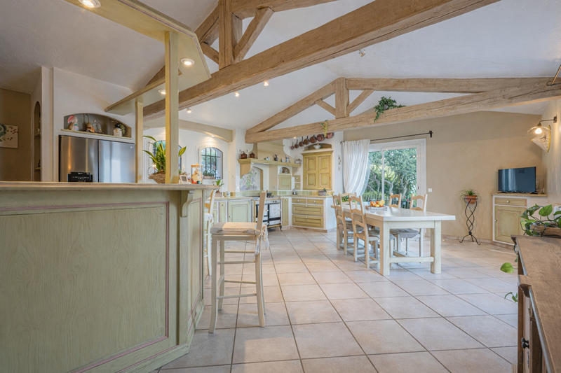 Maison - 173 m² - 6 pièces