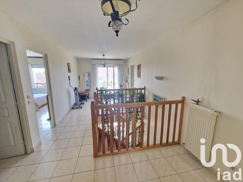 Maison - 206 m² - 7 pièces