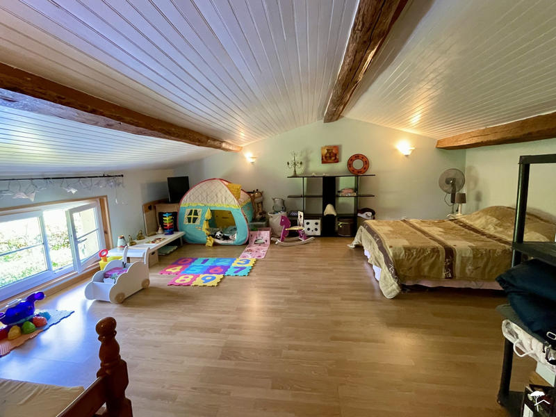 Maison - 136 m² - 4 pièces