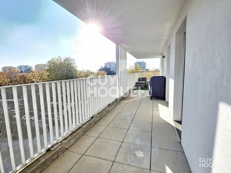 Appartement - 85 m² - 4 pièces