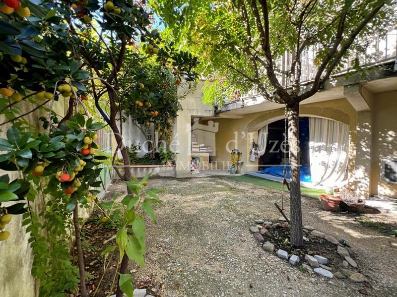 Maison - 198 m² - 7 pièces