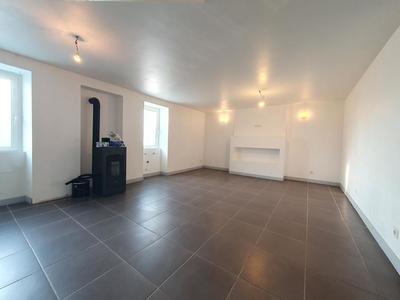 Maison - 80 m² - 3 pièces