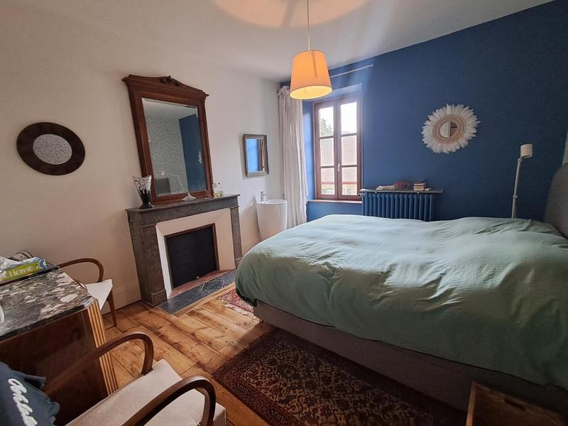 Maison - 260 m² - 11 pièces