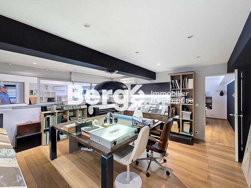 Local commercial - 200 m²