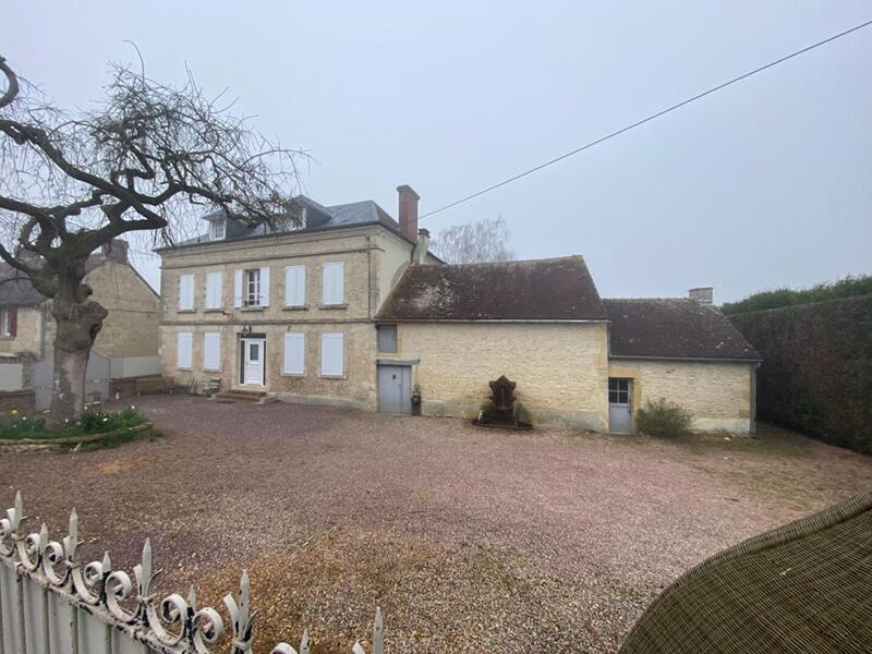 Maison - 185 m² - 8 pièces