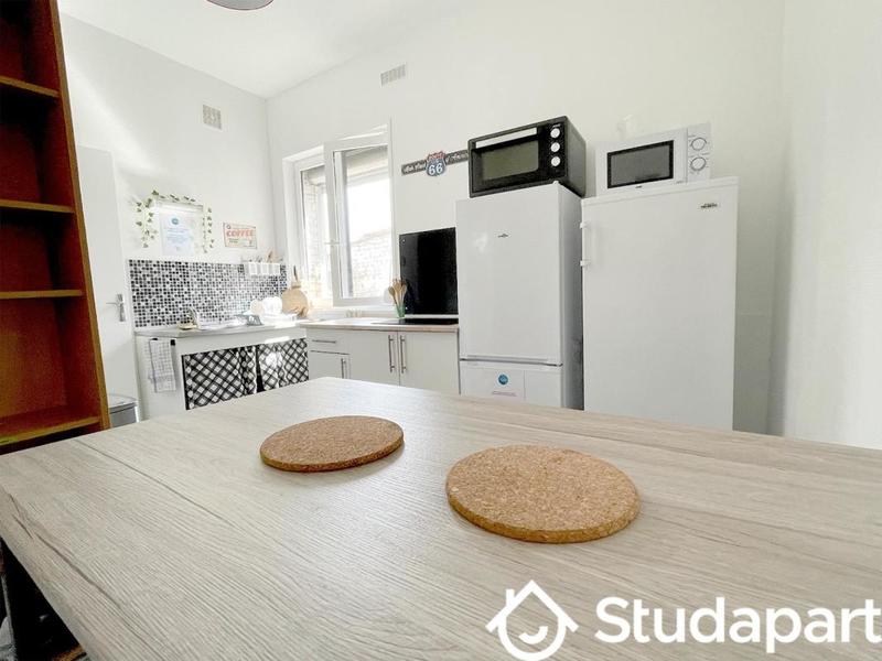 Chambre - 10 m² - 1 pièce