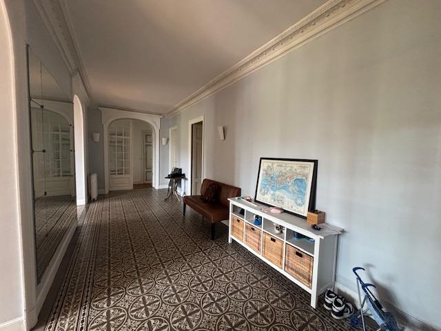 Appartement bourgeois - 137 m² - 4 pièces