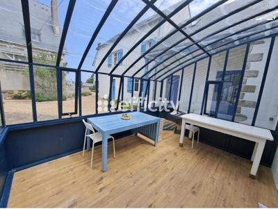 Maison - 182 m² - 8 pièces